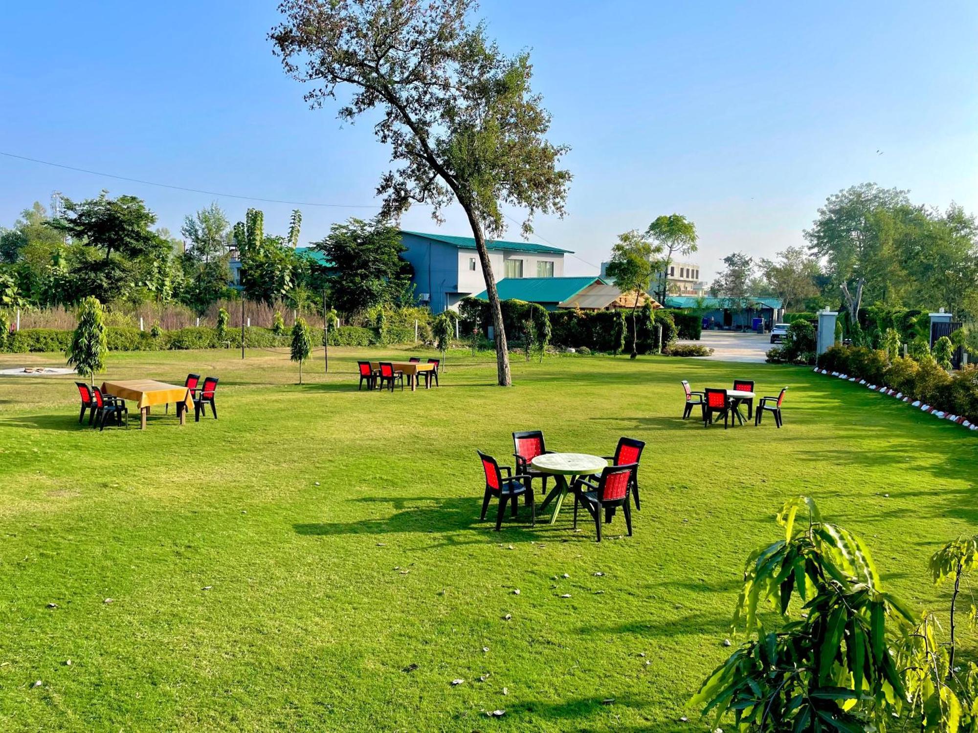 The Jungle Joy Resort & Spa Rāmnagar Exterior foto